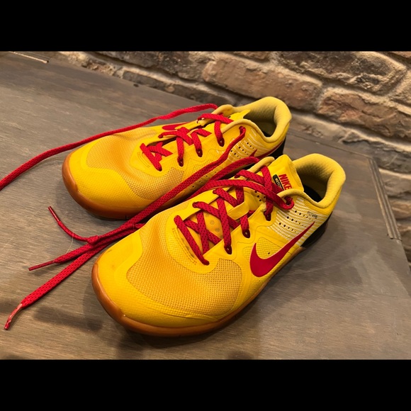 Nike MetCon 1 Crossfit Shoe : Woman Size 8, Men Size 6.5. - used, custom - Picture 4 of 10